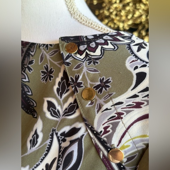 LOFT Olive Green Boxy Blouse Relaxed Fit with gold button detail on shoulders. - Picture 2 of 10